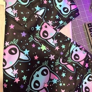 CVG Cosmic Kitty Leggings size L full length brand new,
